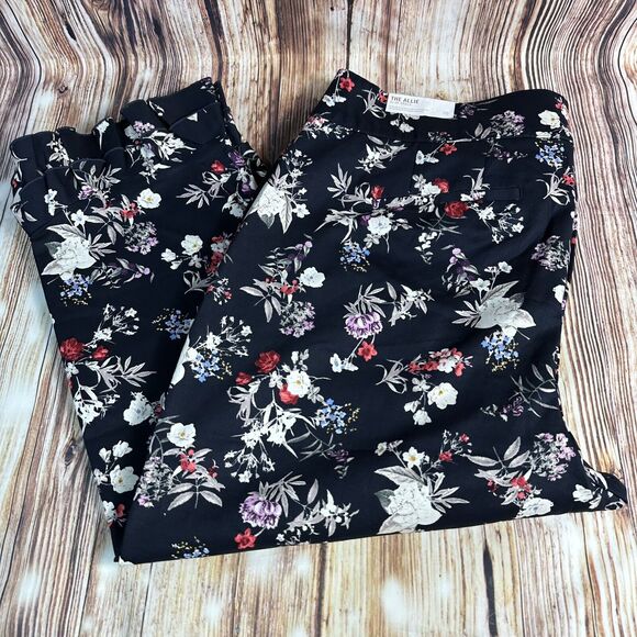 Lane Bryant Pants - NEW Lane Bryant THE ALLIE Slim Ankle Women Size 20 Flower Capri Crop Pants 41x24